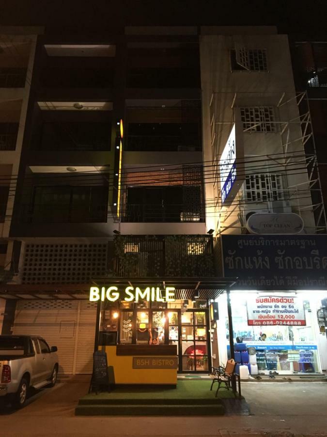 Big Smile Banguecoque Exterior foto